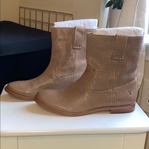 frye tan boots